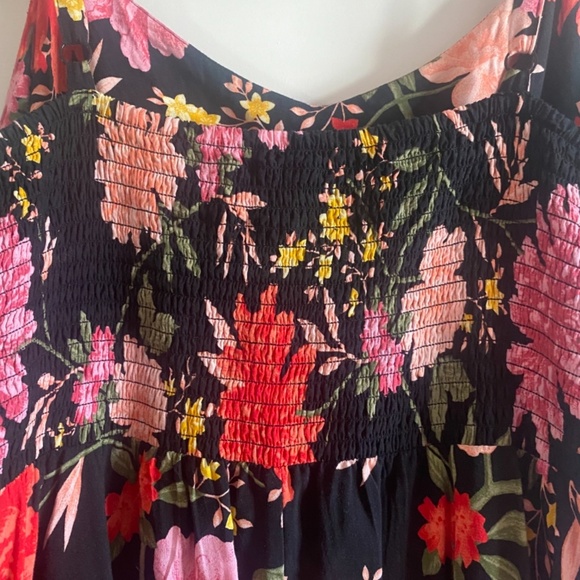Old Navy Hawaiian Print Floral Dress - Picture 3 of 7